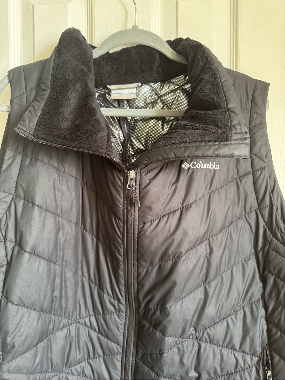 Columbia Heavenly II Black Quilted Long Vest - Women’s Plus - Picture 3 of 11